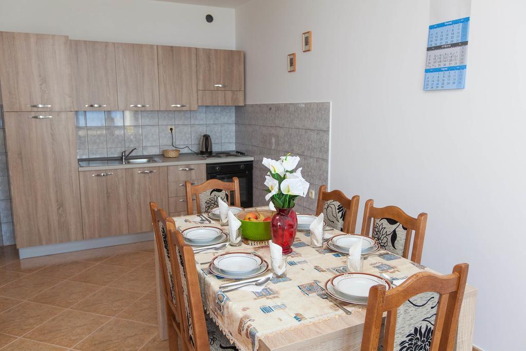 Apartmani Turudic 德拉马利 外观 照片